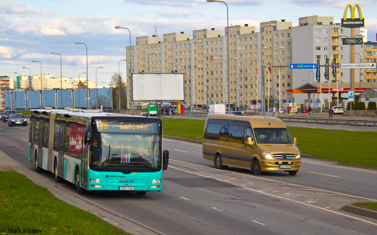 Tallinn, MAN A40 Lion's City GL NG323 № 3509
Tallinn, Mercedes-Benz Sprinter 518CDI № 652 MHZ