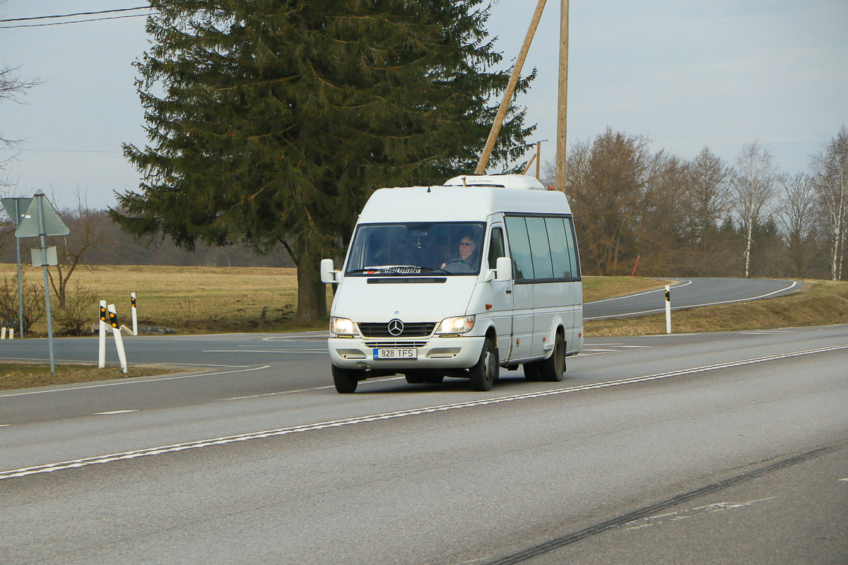 Narva, Mercedes-Benz Sprinter 413CDI № 828 TFS